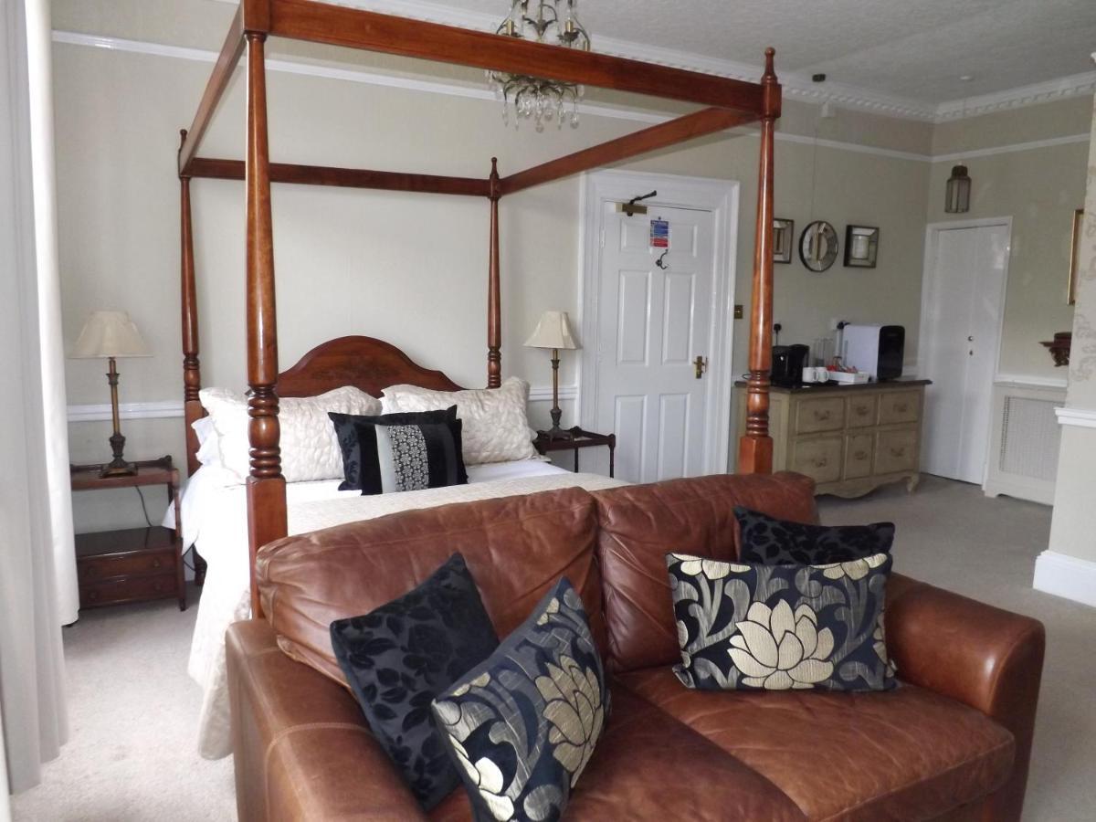 White Linen Whitby, Room Only Exterior photo