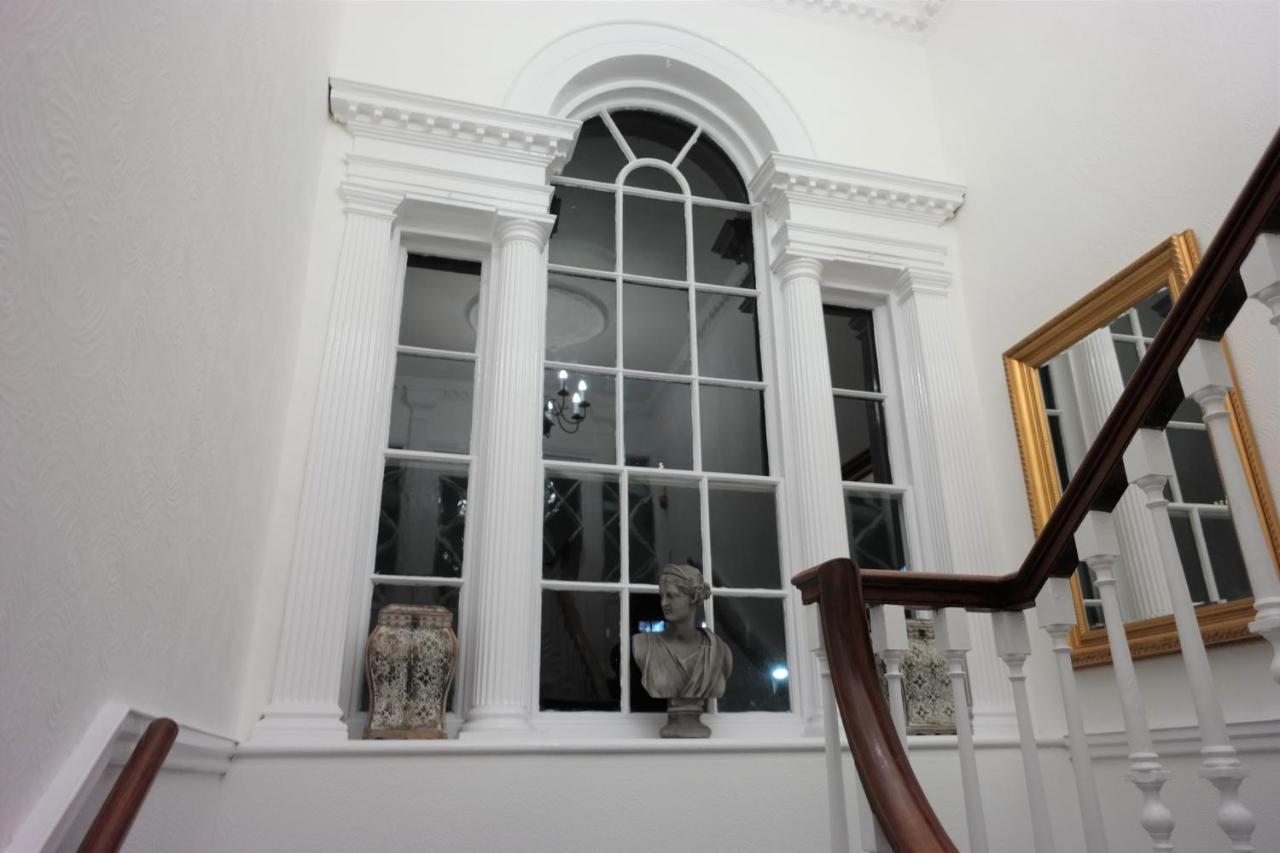White Linen Whitby, Room Only Exterior photo